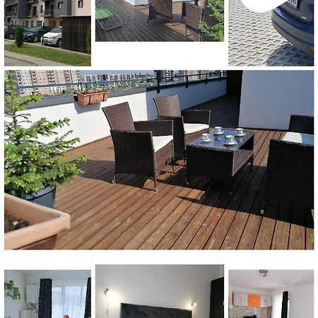 Ama Apartament Cu Terasa 50 Mp & Parcare Braşov Eksteriør bilde