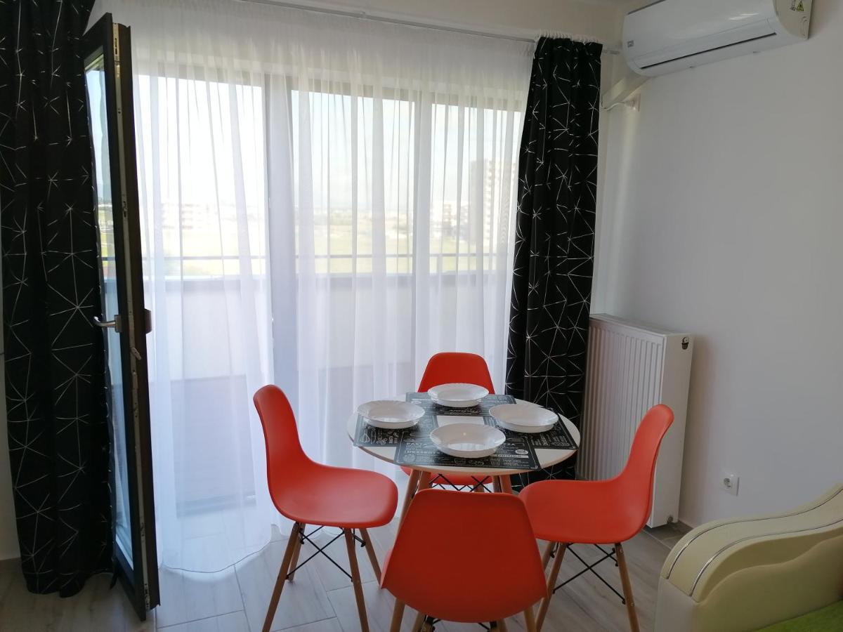 Ama Apartament Cu Terasa 50 Mp & Parcare Braşov Eksteriør bilde