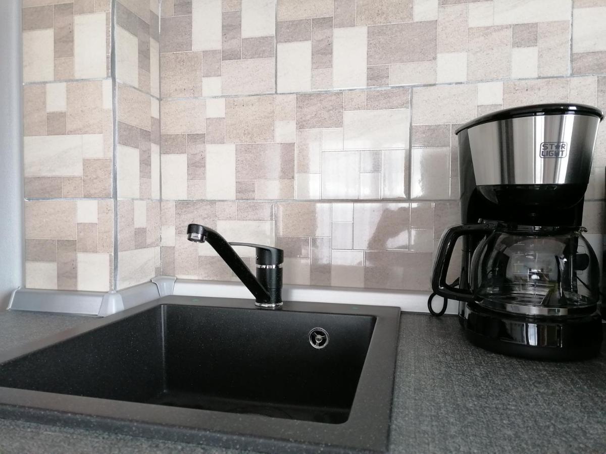 Ama Apartament Cu Terasa 50 Mp & Parcare Braşov Eksteriør bilde