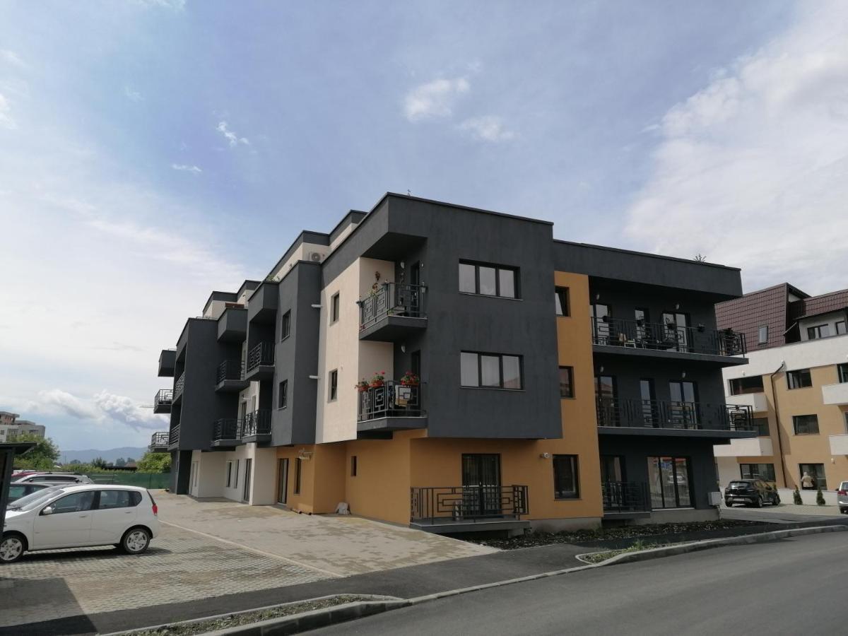 Ama Apartament Cu Terasa 50 Mp & Parcare Braşov Eksteriør bilde