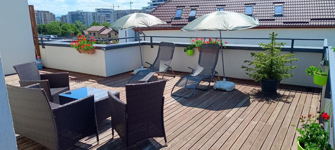 Ama Apartament Cu Terasa 50 Mp & Parcare Braşov Eksteriør bilde